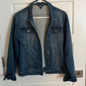 Cute Buffalo brand jean jacket. EUC